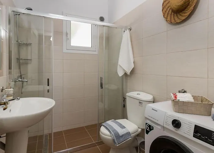 Irene's House לאסי